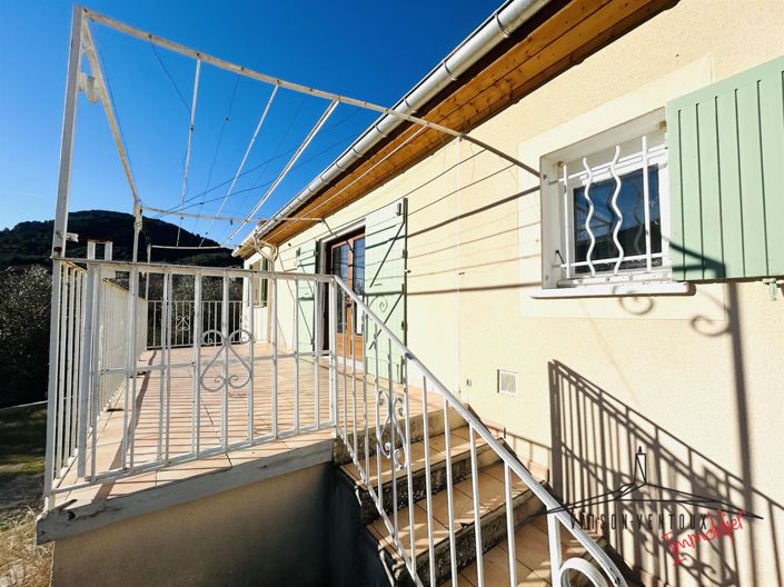 Image No.1-4 Bed House for sale