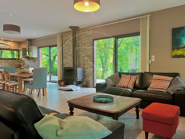 Image No.5-3 Bed House for sale