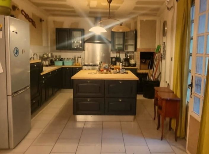 Image No.1-3 Bed House for sale