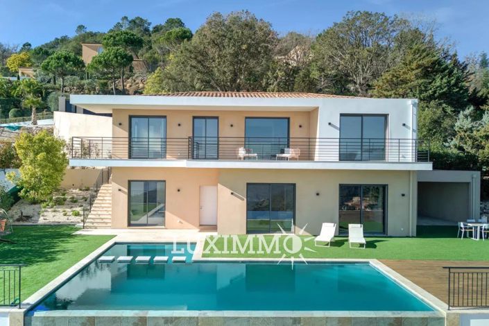 Image No.1-4 Bed House for sale