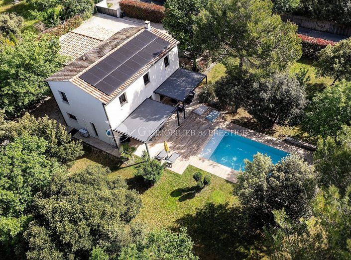 Image No.1-6 Bed House for sale