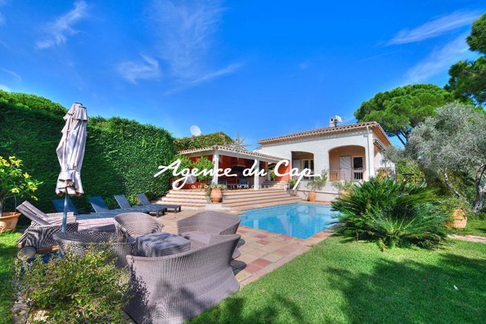Image No.1-4 Bed House for sale