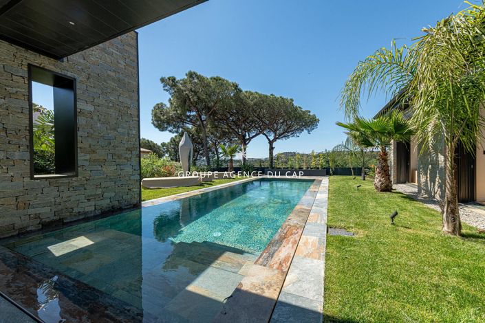 Image No.4-4 Bed House for sale