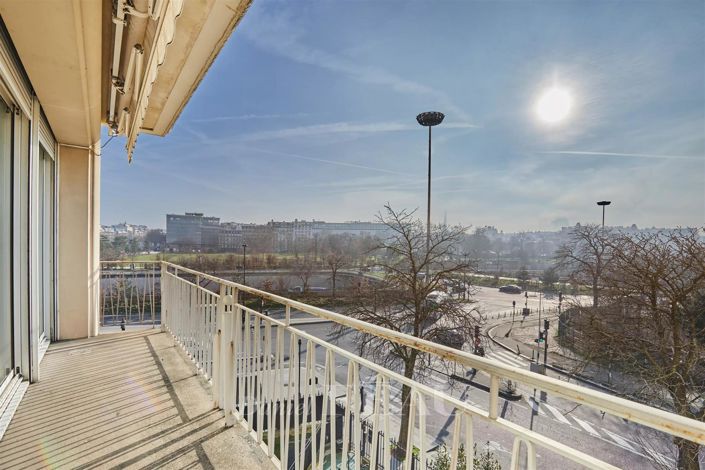 Image No.12-3 Bed Apartment for sale