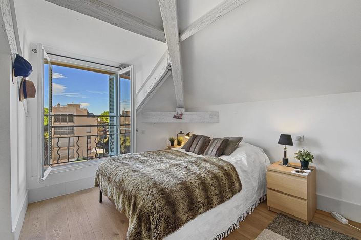 Image No.26-5 Bed House for sale