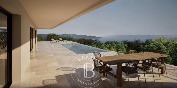 Image No.1-7 Bed House for sale