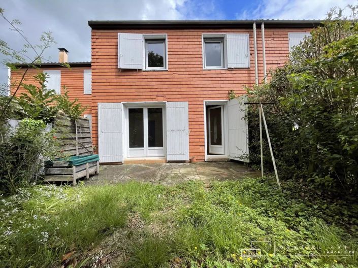 Image No.1-3 Bed House for sale