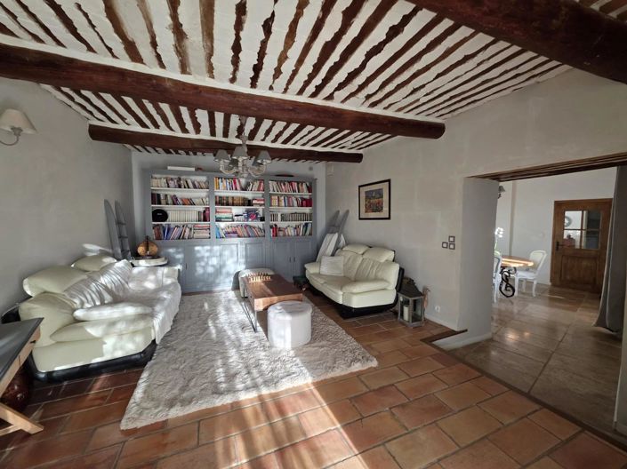 Image No.4-5 Bed House for sale