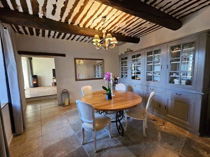 Image No.7-5 Bed House for sale