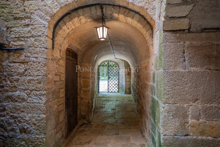 Image No.24-19 Bed House for sale