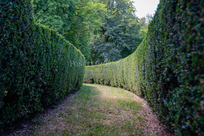 Image No.30-19 Bed House for sale