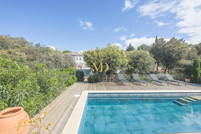 Image No.1-4 Bed House for sale
