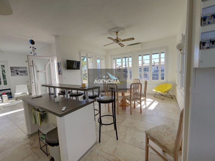 Image No.1-Maison de 5 chambres à vendre à Marseillan