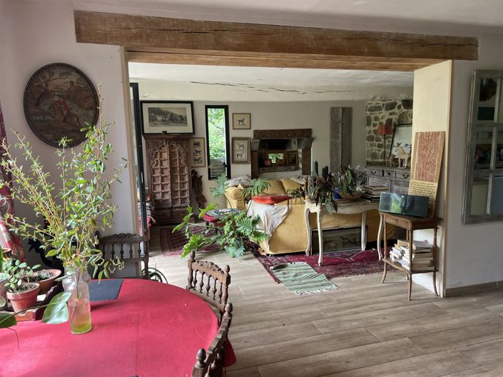 Image No.3-4 Bed House for sale