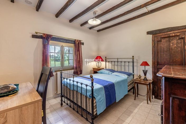 Image No.18-5 Bed House for sale