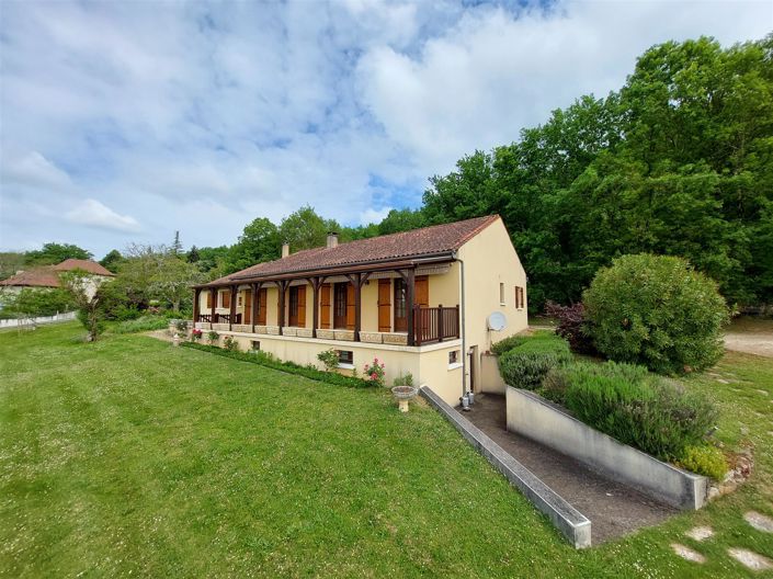 Image No.1-2 Bed House for sale