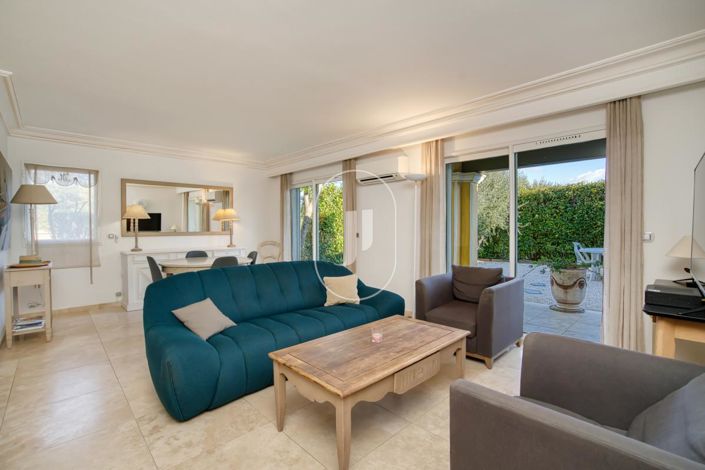 Image No.2-3 Bed House for sale