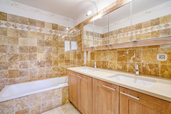 Image No.6-Maison de 3 chambres à vendre à Sainte-Maxime