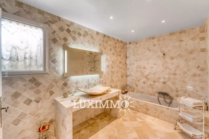 Image No.11-Maison de 5 chambres à vendre à Valbonne