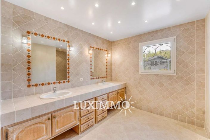 Image No.9-Maison de 5 chambres à vendre à Valbonne