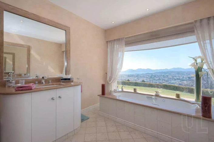 Image No.14-5 Bed House for sale