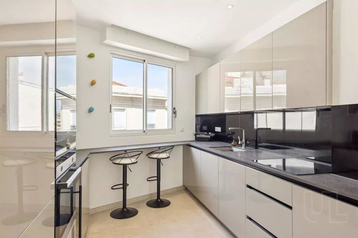 Image No.5-2 Bed Apartment for sale