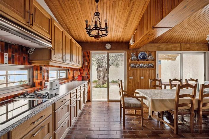 Image No.23-5 Bed House for sale