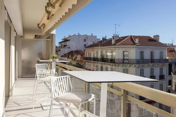 Image No.1-2 Bed Apartment for sale