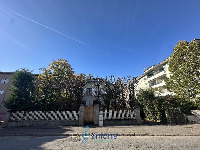 Image No.1-5 Bed House for sale