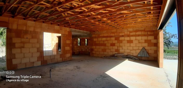 Image No.6-3 Bed House for sale