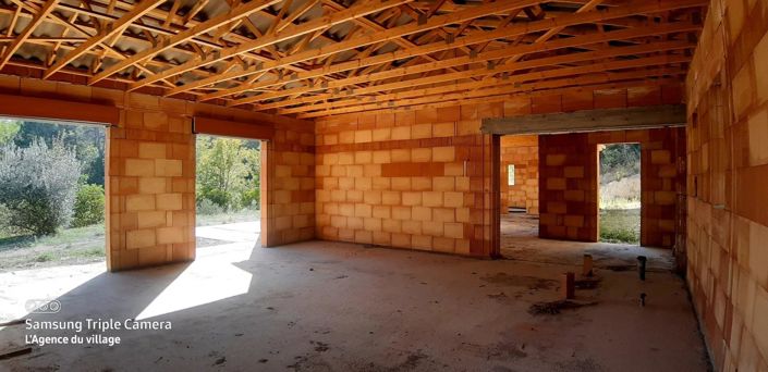 Image No.9-3 Bed House for sale