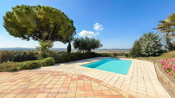 Image No.1-5 Bed House for sale