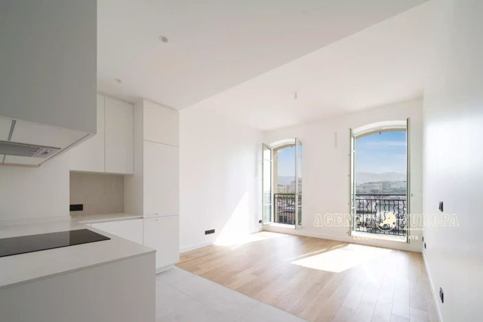 Image No.2-Propriété à vendre à Cannes