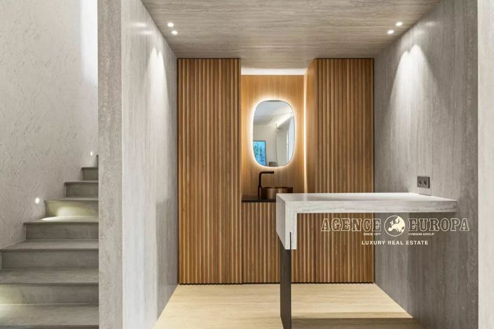 Image No.12-4 Bed House for sale