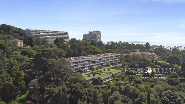 Image No.2-4 Bed House for sale