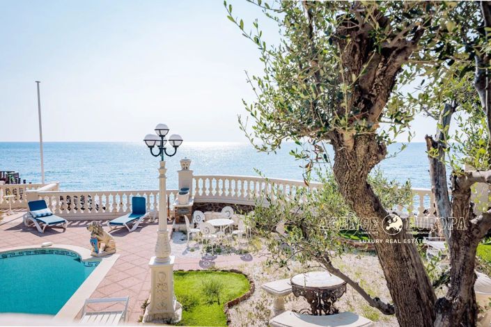 Image No.10-4 Bed House for sale