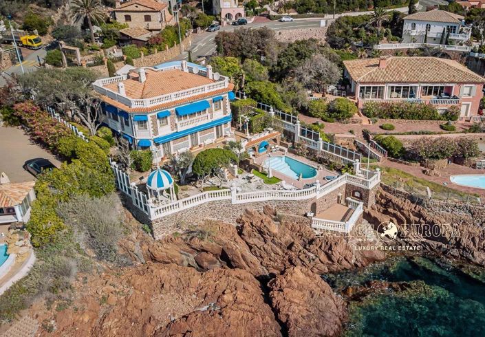 Image No.2-4 Bed House for sale