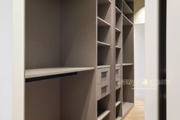 Image No.12-3 Bed Apartment for sale