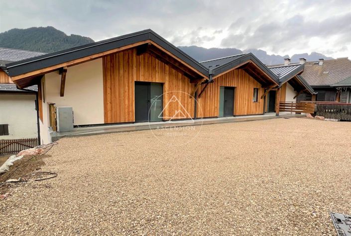 Image No.21-3 Bed House for sale