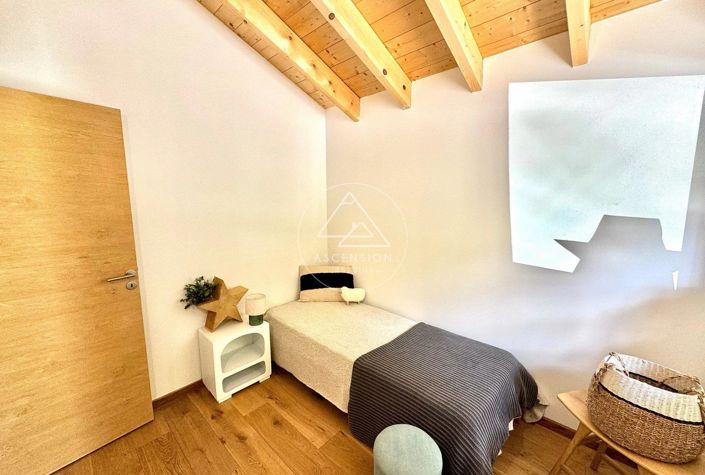 Image No.24-3 Bed House for sale