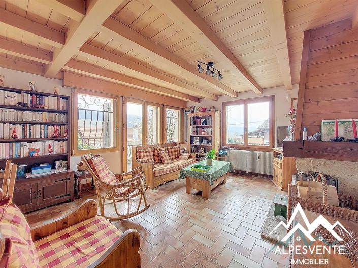 Image No.4-5 Bed House for sale