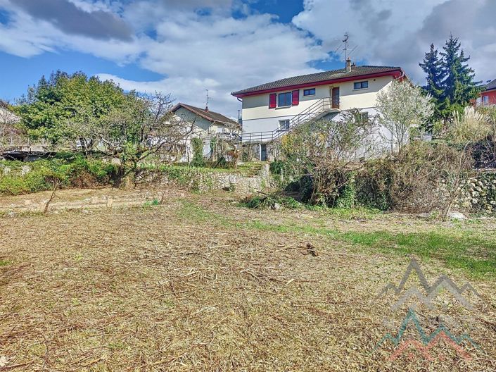 Image No.1-4 Bed House for sale
