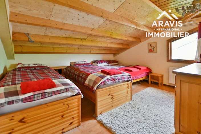 Image No.16-6 Bed House for sale