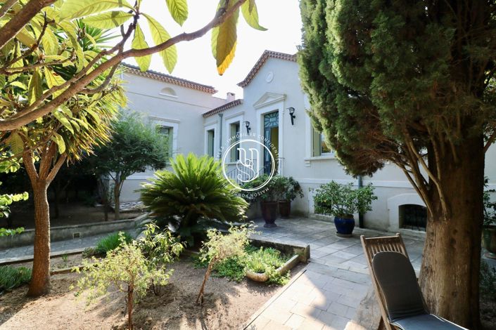 Image No.1-4 Bed House for sale