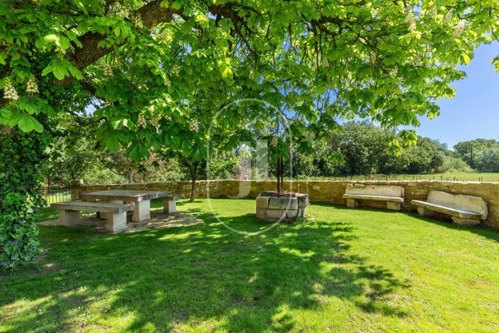 Image No.13-8 Bed Property for sale