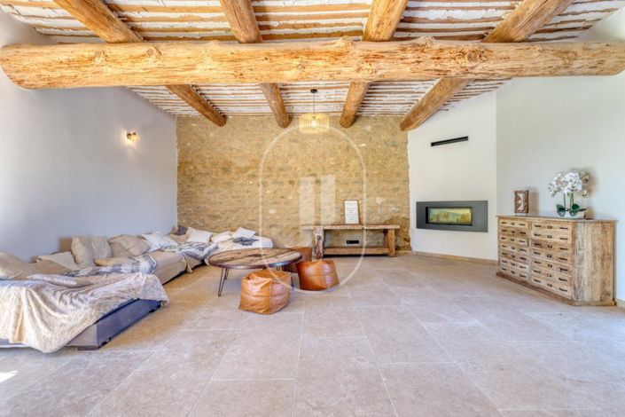 Image No.7-8 Bed Property for sale