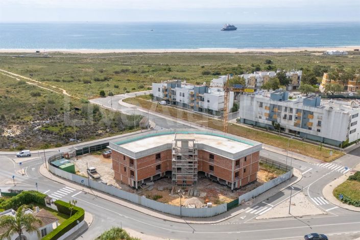 Image No.1-3 Bed Apartment for sale