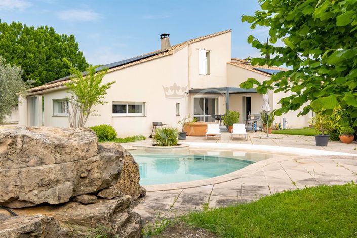 Image No.18-7 Bed House for sale