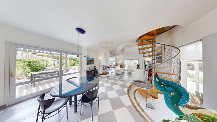 Image No.2-7 Bed House for sale