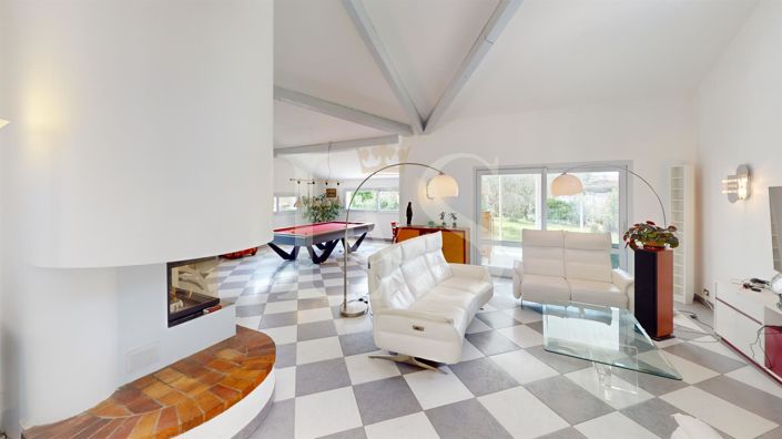 Image No.4-7 Bed House for sale